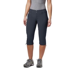 NWT Women’s Cropped Columbia Hiking Pant